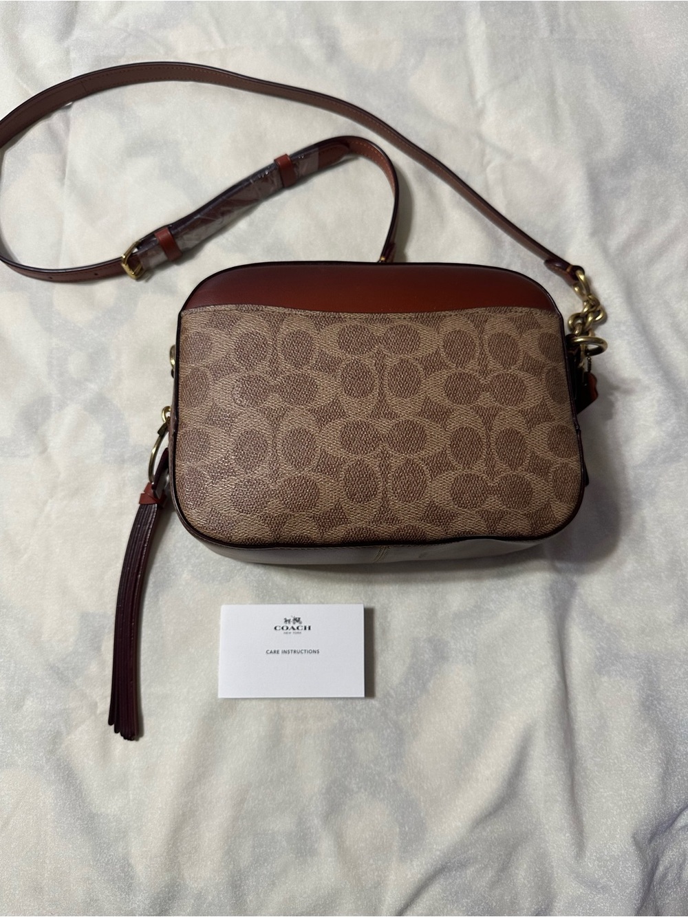 COACH CROSS BODY CAMERA BAG (NWOT)